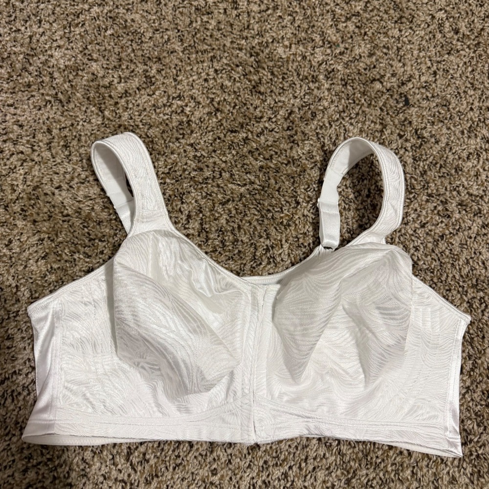 Playtex‎ 18 Hour White Front Closure Wirefree Bra E525 Size 42D Jacquard Support